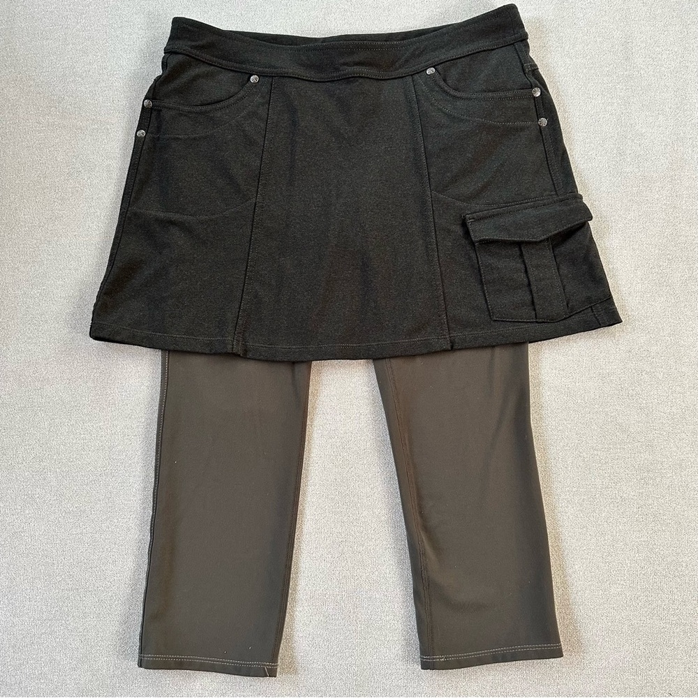 Athleta Charcoal Skirt with Leggings